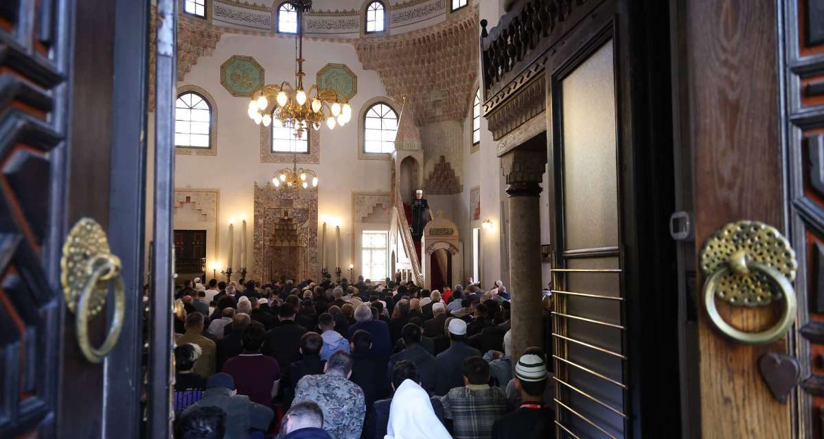 Hutba u Begovoj džamiji: Vakuf je temelj razvoja naših gradova