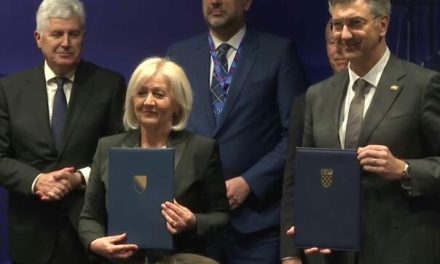 Plenković i Krišto u Dubrovniku potpisali sporazum o Južnoj plinskoj interkonekciji