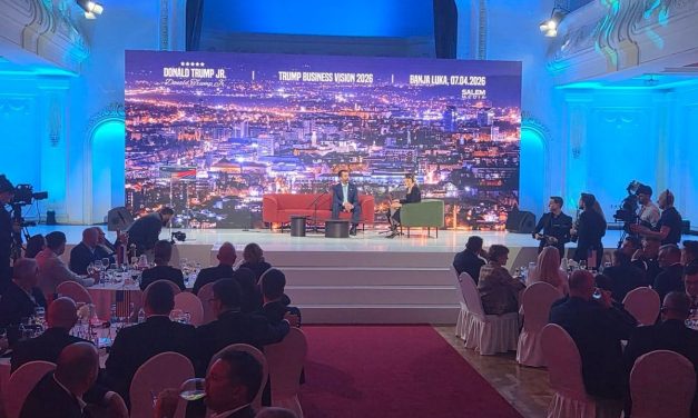 Trumpov mali i Dodikov mali o velikim planovima za njihove porodice