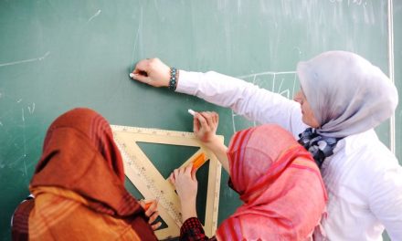 Pravno mišljenje: Zabrana hidžaba za djevojčice mlađe od 14 godina je neustavna