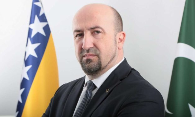 Islamska zajednica oštro osuđuje islamofobični govor državnog ministra Srđana Amidžića