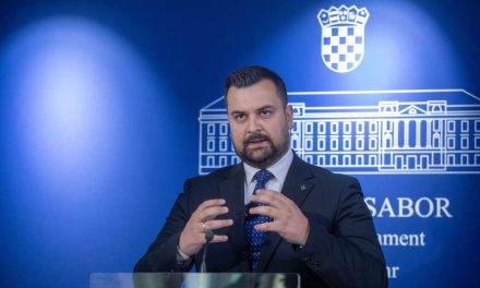 Armin Hodžić: Danas smo u Saboru riješili problem boravka u EU profesionalnim vozačima