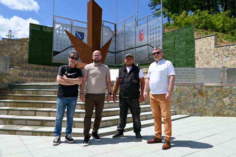 Završni radovi na Spomen-parku „Dr. Irfan Ljubijankić“ u Slunju