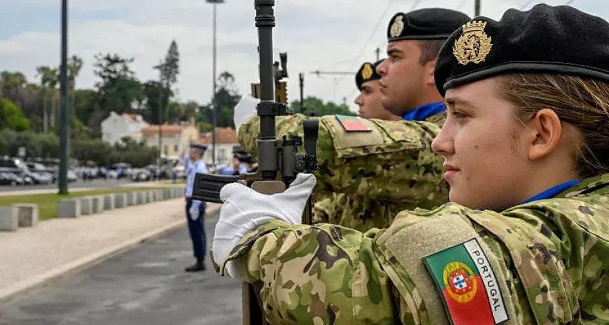 Šest sedmica vojne obuke za 439 eura i vozačku dozvolu