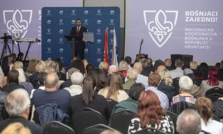 Bošnjaci iz cijele Hrvatske u Zagrebu: Susret na polovici mandata Armina Hodžića