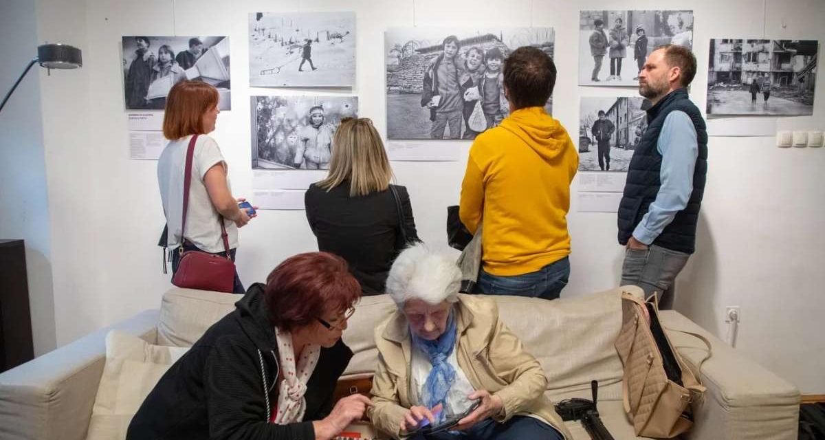 Zagreb: Izložba fotografija Maria Boccie o opsadi Sarajeva