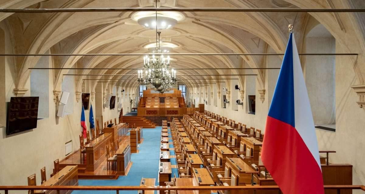 Češki Senat usvojio rezoluciju o Međunarodnom danu sjećanja na genocid u Srebrenici 1995.