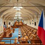 Češki Senat usvojio rezoluciju o Međunarodnom danu sjećanja na genocid u Srebrenici 1995.