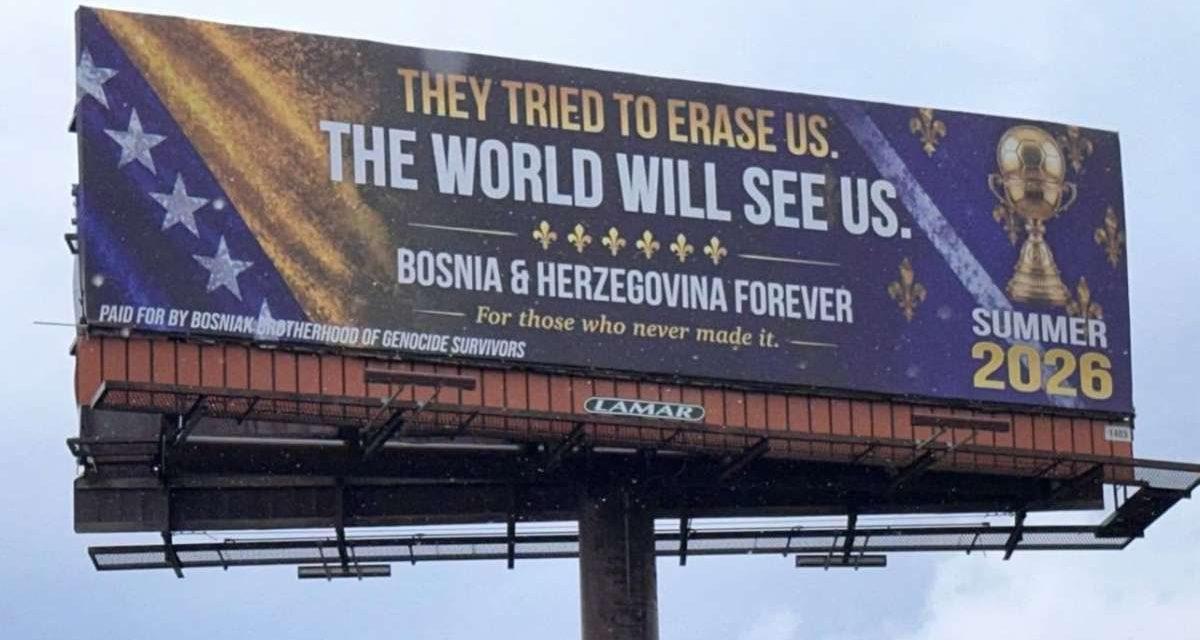 Bilboard u Chicagu: Pokušali su da nas izbrišu. Svijet će nas vidjeti.