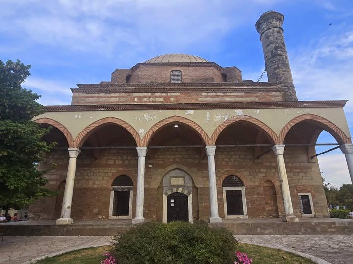 U grčkom gradu Trikali i danas stoji džamija koju je dao izgraditi Bošnjak Kara Osman-paša