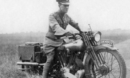 Kako je pogibija Lawrencea od Arabije uvela u upotrebu kacige za motocikle