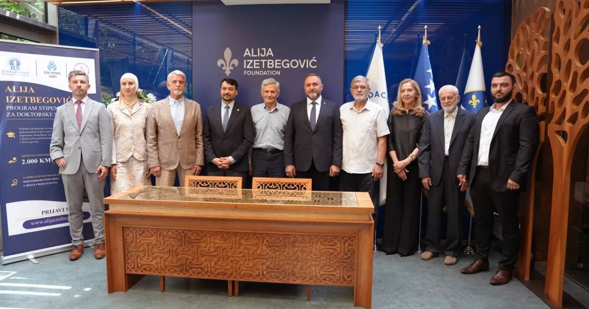 Uspostavljen program akademskih stipendija i nagrada Alija Izetbegović