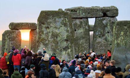 Otkriven “prototip” Stonehengea: Čak 500 godina starija drvena struktura otkriva tajne drevnih rituala!