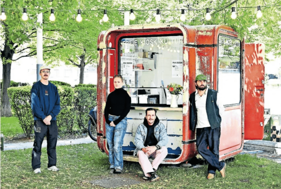 Kultni kiosk K67 ispred bečkog Museumsquartiera