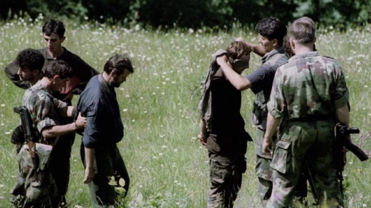 Grozomorna snimka: Pop je blagoslovio Škorpione kada su krenuli da ubiju šestoricu svezanih mladića