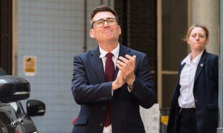 Starmer u petak odselio iz Downing Streeta, Burnham će se doseliti u ponedjeljak