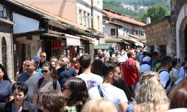 Dino Merlin efekat: Sarajevo vrvi od posjetilaca