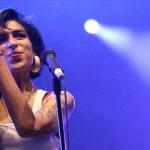 Tragični život Amy Winehouse završio je s tri boce votke i pet puta većom dozom alkohola u krvi od dopuštene