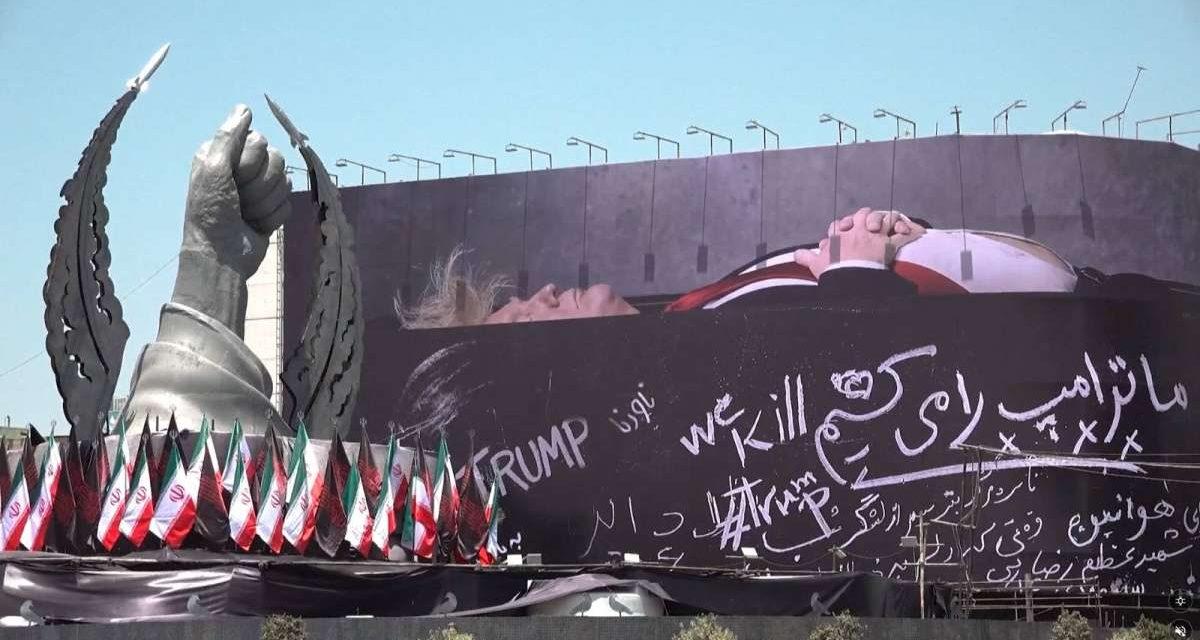 Jeziva poruka Trumpu sa bilboarda u Teheranu