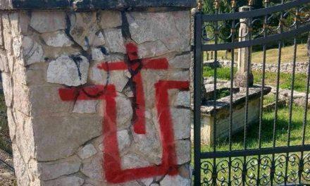 Livno: Na muslimanskom groblju ispisani ustaški simboli