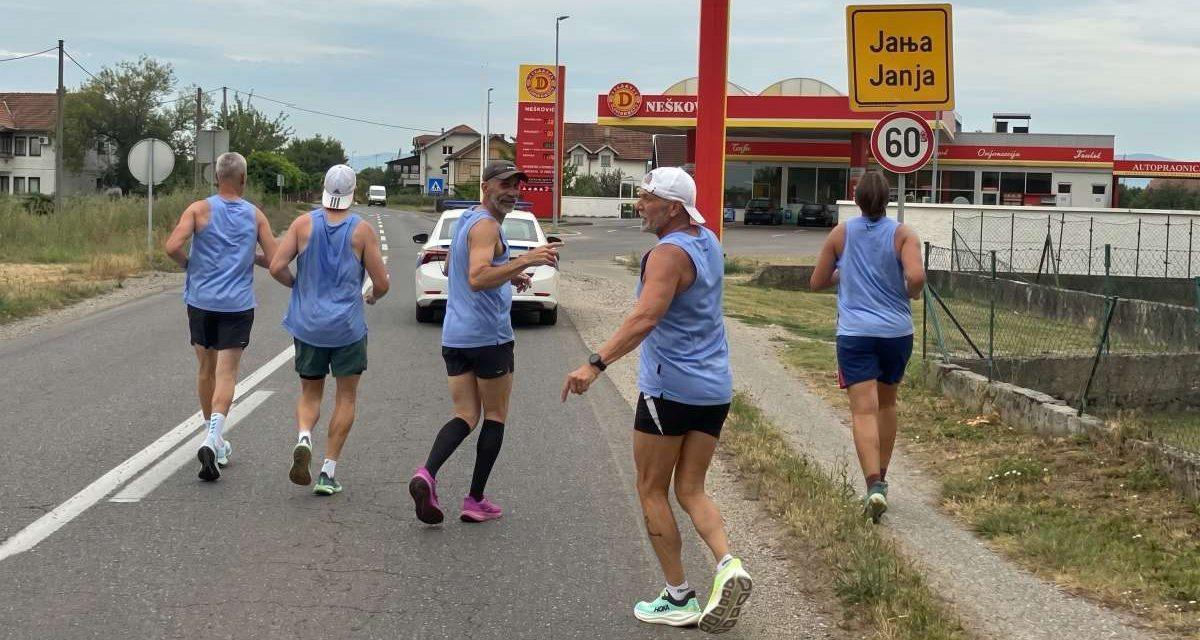 Od restorana „Bosna“ do kuhinje „Hasna“: Kako Janja živi za dane kada dolaze ultramaratonci