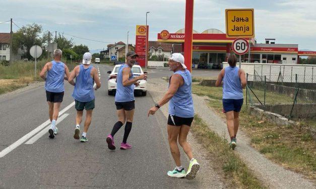 Od restorana „Bosna“ do kuhinje „Hasna“: Kako Janja živi za dane kada dolaze ultramaratonci