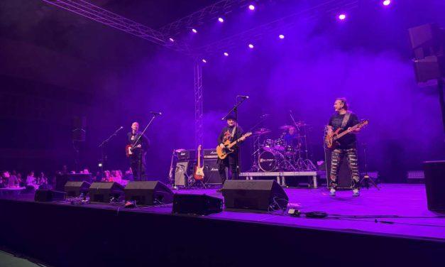 Pjesma Plavog orkestra bila je zabranjena u bivšoj Jugoslaviji zbog negodovanja penzionera