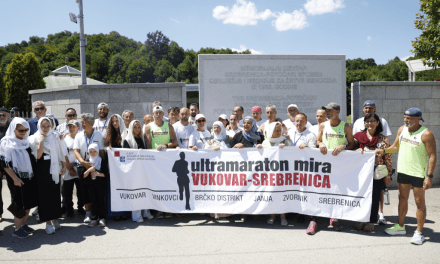 Petnaest godina trčanja za istinu i mir: Ultramaratonci iz Vukovara stigli u Srebrenicu