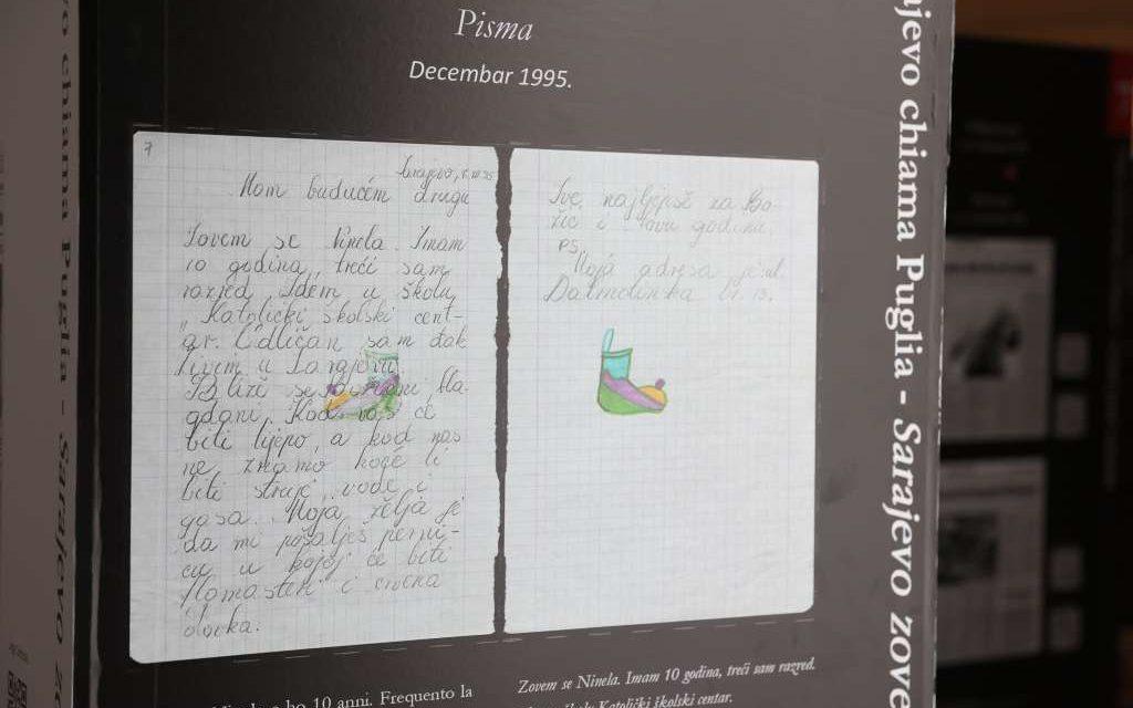 Franco Giuliano 30 godina kasnije šalje poruku mira, pisma djece Sarajeva postala izložbeni artefakti