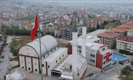 Bursa ima džamiju čija se kupola otvara daljinskim upravljačem