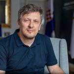 Prof. dr. Bernes Aljukić: Pisati udžbenik za bošnjačku manjinu znači promišljati budućnost nastave