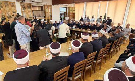 Nakon dvije decenije raskola u Novom Pazaru potpisana Povelja o jedinstvenoj Islamskoj zajednici
