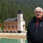 Kraj jednog neobičnog života: Husein Smajić i crkva na njegovoj zemlji