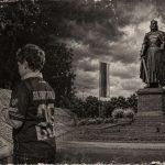 Predizborna mitologija: Knez Lazar na kružnom toku u Banja Luci, Džeko zabranjen u Srebrenici