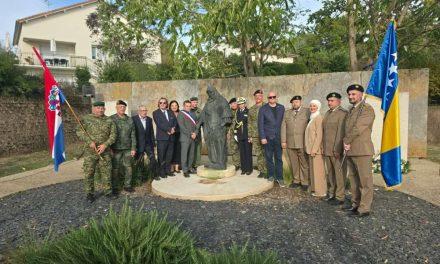 U Villefranche-de-Rouergueu odata počast Bošnjacima koji su se pobunili protiv nacističke komande