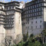 Pravila koja opstaju kroz stoljeća: Zabranjen ulaz ženama, Kataloncima i ženkama životinja