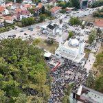Čaršijska džamija u Srebreniku, gradu koji nosi neizbrisiv pečat bosanske državnosti, bošnjačkog trajanja i opstanka kroz stoljeća