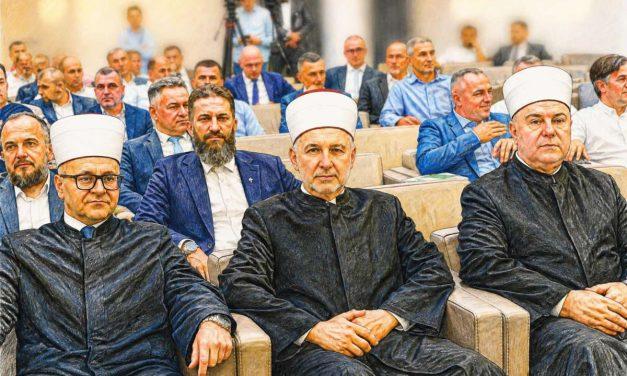 Bošnjaci su, zbog historijskih okolnosti, uveli poseban način davanja legitimiteta svome vjerskom vođi