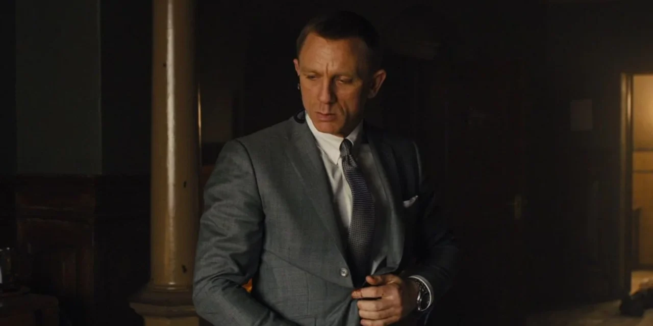 James Bond ide na aukciju