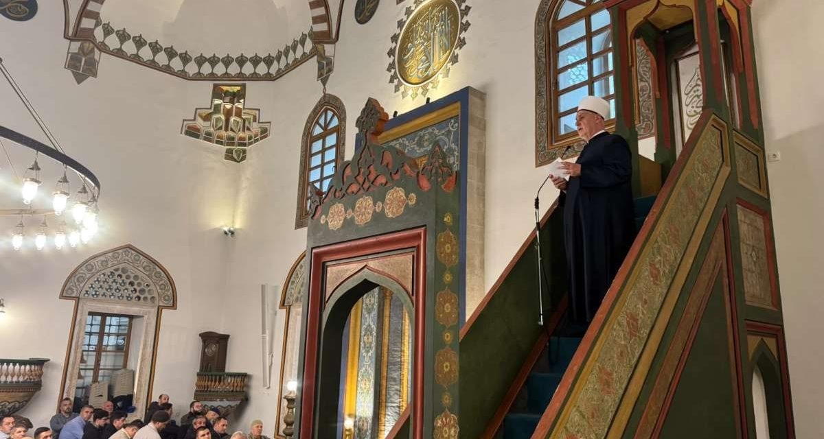 Reisul-ulema Kavazović: Vjera se mora potvrđivati dobrim djelima, a edebom se čuva dostojanstvo čovjeka