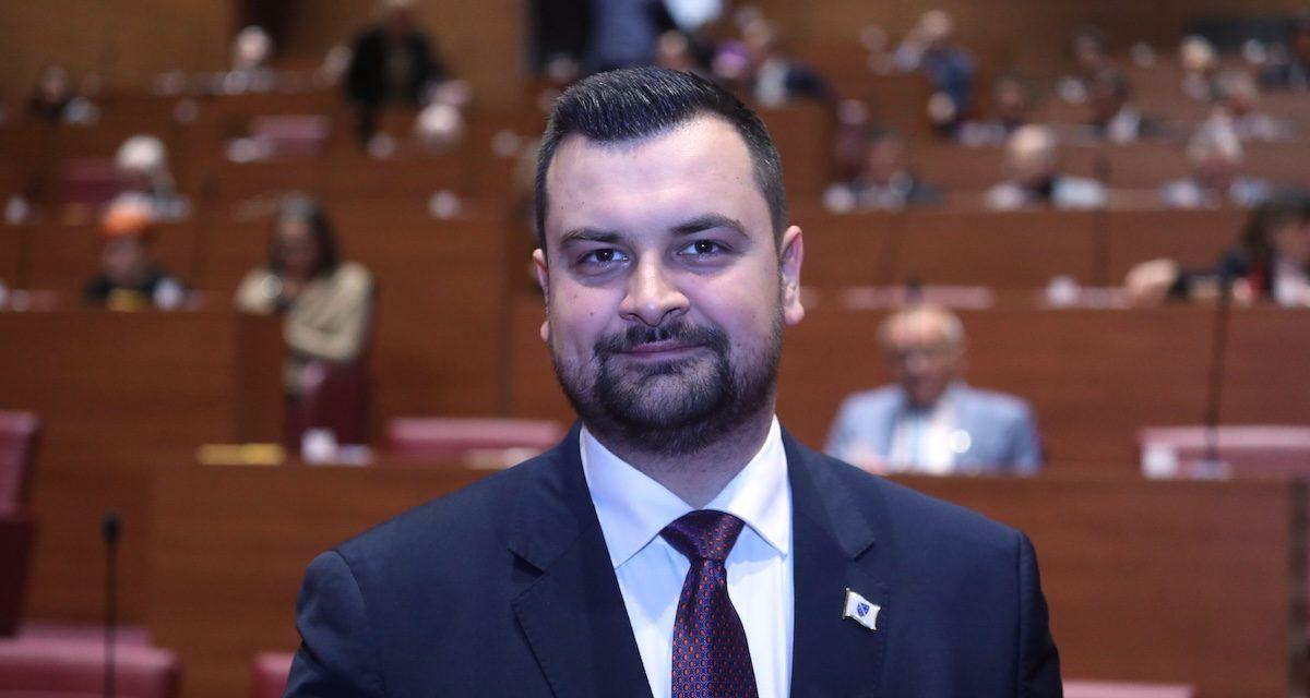 Bošnjačka vijeća i udruge: Izbor Armina Hodžića potvrda je pozicije Bošnjaka u hrvatskom društvu