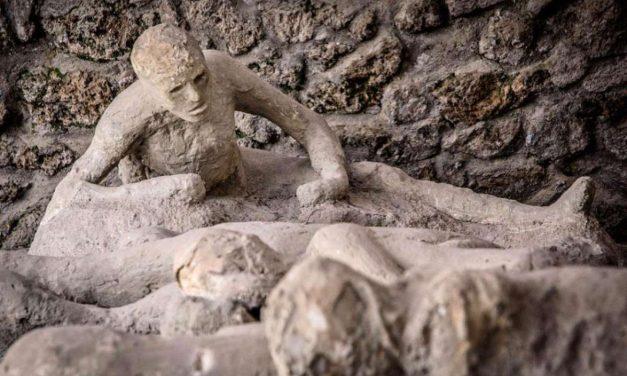 Smrt zaleđena u pepelu: Potresna priča iza gipsanih odljevaka žrtava iz Pompeja