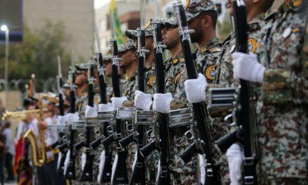 Iran upozorava na kopnene upade, napade na saudijska naftna postrojenja i američke ratne brodove